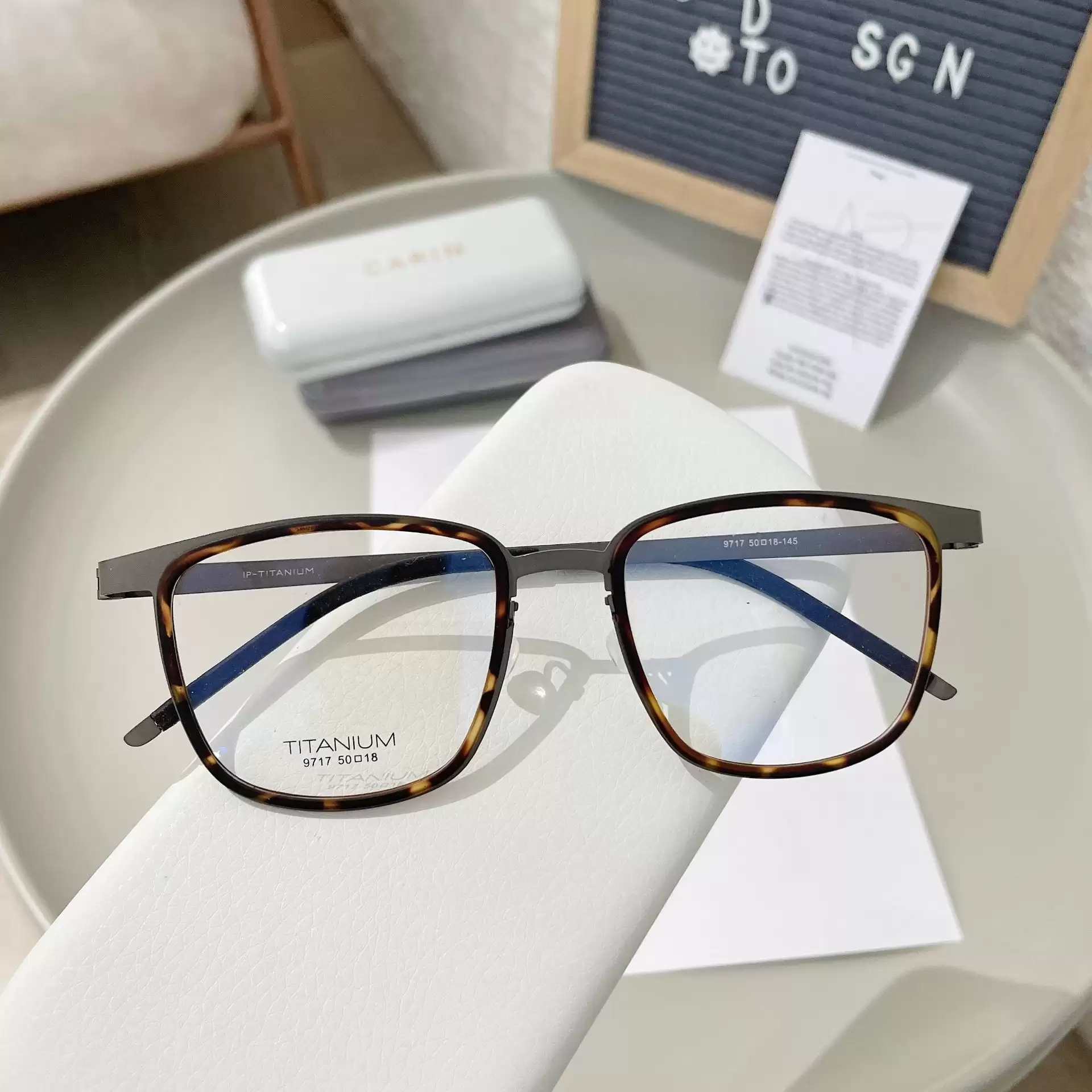 gong kinh titanium chong anh sang xanh kavi a24.7 gong kinh titanium chong anh sang xanh kavi a24.7