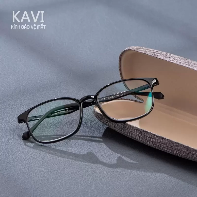 Kính Dẻo Chống Ánh Sáng Xanh: Bảo Vệ Mắt Toàn Diện Trong Thời Đại Số 17 kavi s3 kinh doi mau khi ra nang chong anh sang xanh 113
