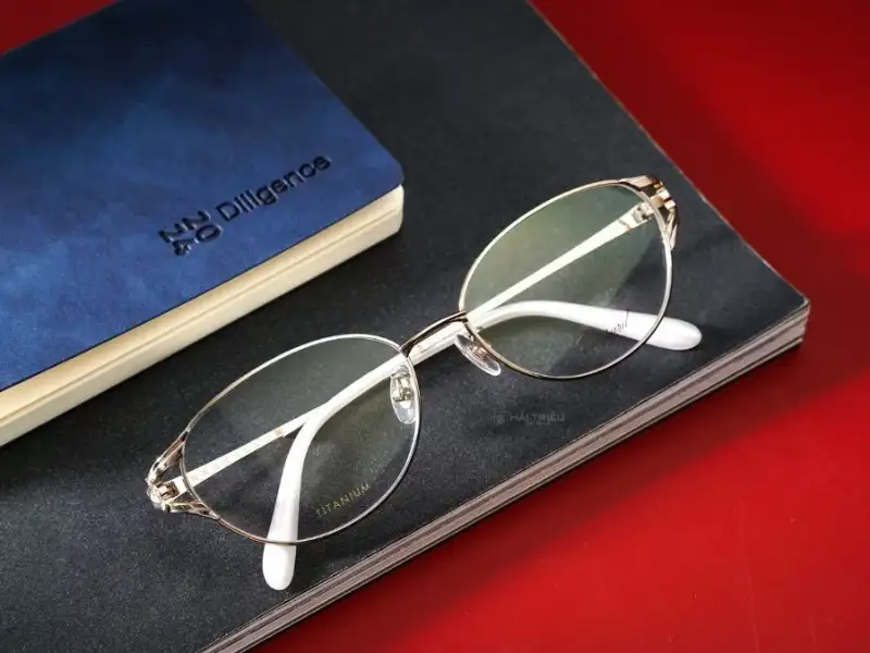 Kinh Bayonetta phong cach cyberpunk 2