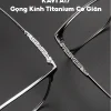 kinh cho nguoi mat to gong titanium doi mau chong anh sang xanh kavi a17 gong co gian