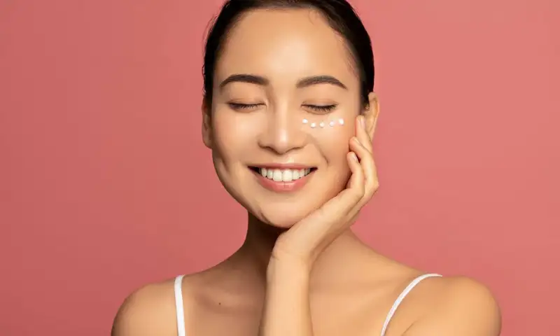 Chống Lão Hóa Mắt: Bí Quyết Giữ Mãi Nét Thanh Xuân Cho Đôi Mắt 3 lao hoa mat 1