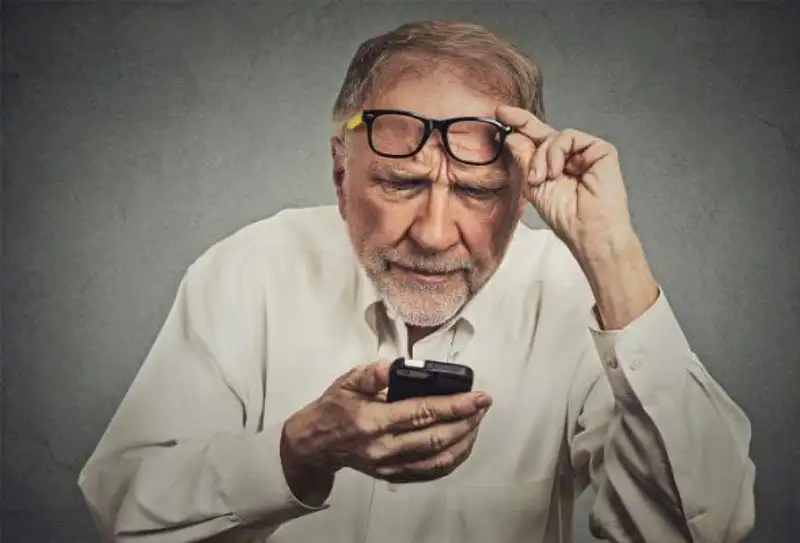 Chống Lão Hóa Mắt: Bí Quyết Giữ Mãi Nét Thanh Xuân Cho Đôi Mắt 5 lao hoa mat 3