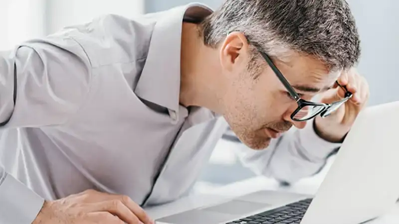 Dau hieu can thay kinh