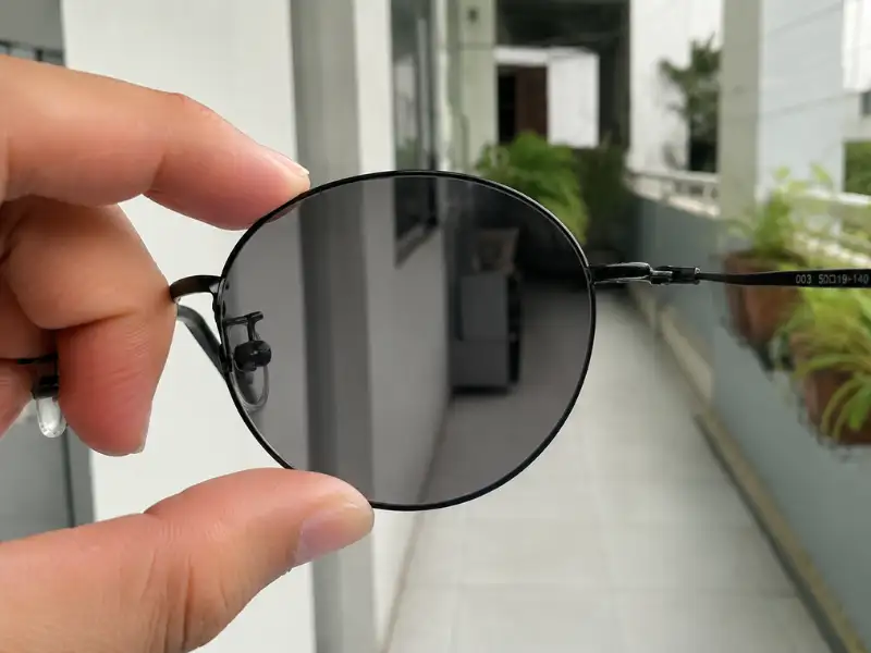 5 Loại Tròng Kính Đổi Màu Bạn Không Bao Giờ Nên Mua 1 5 loai trong kinh doi mau ban khong bao gio nen mua 6